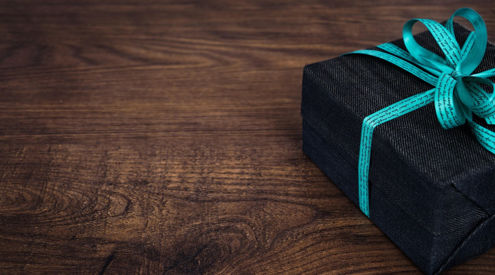 Luxury gifting and beauty retail